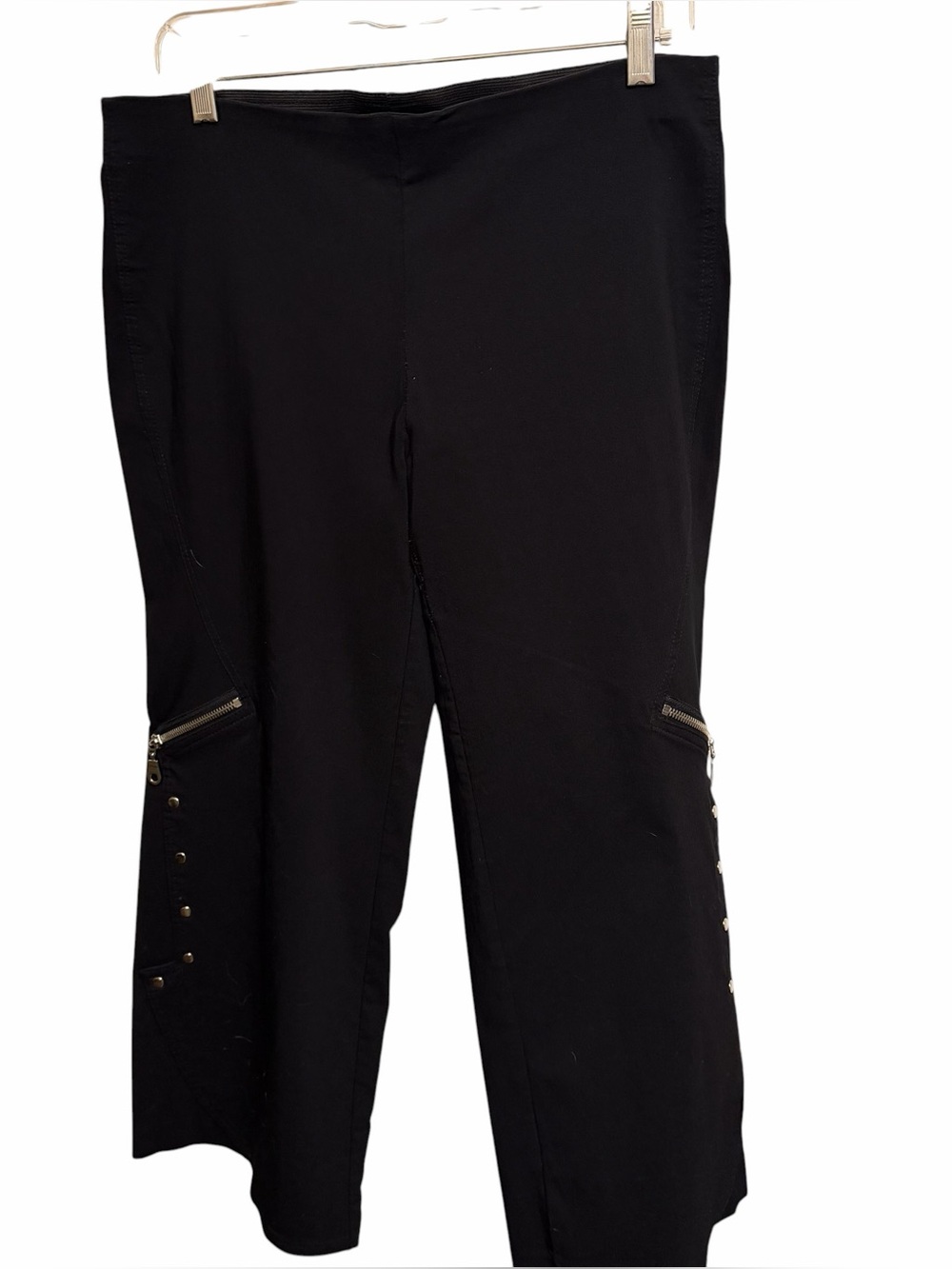 Equestrian size large black wide leg cropped pants  flat front silver detail